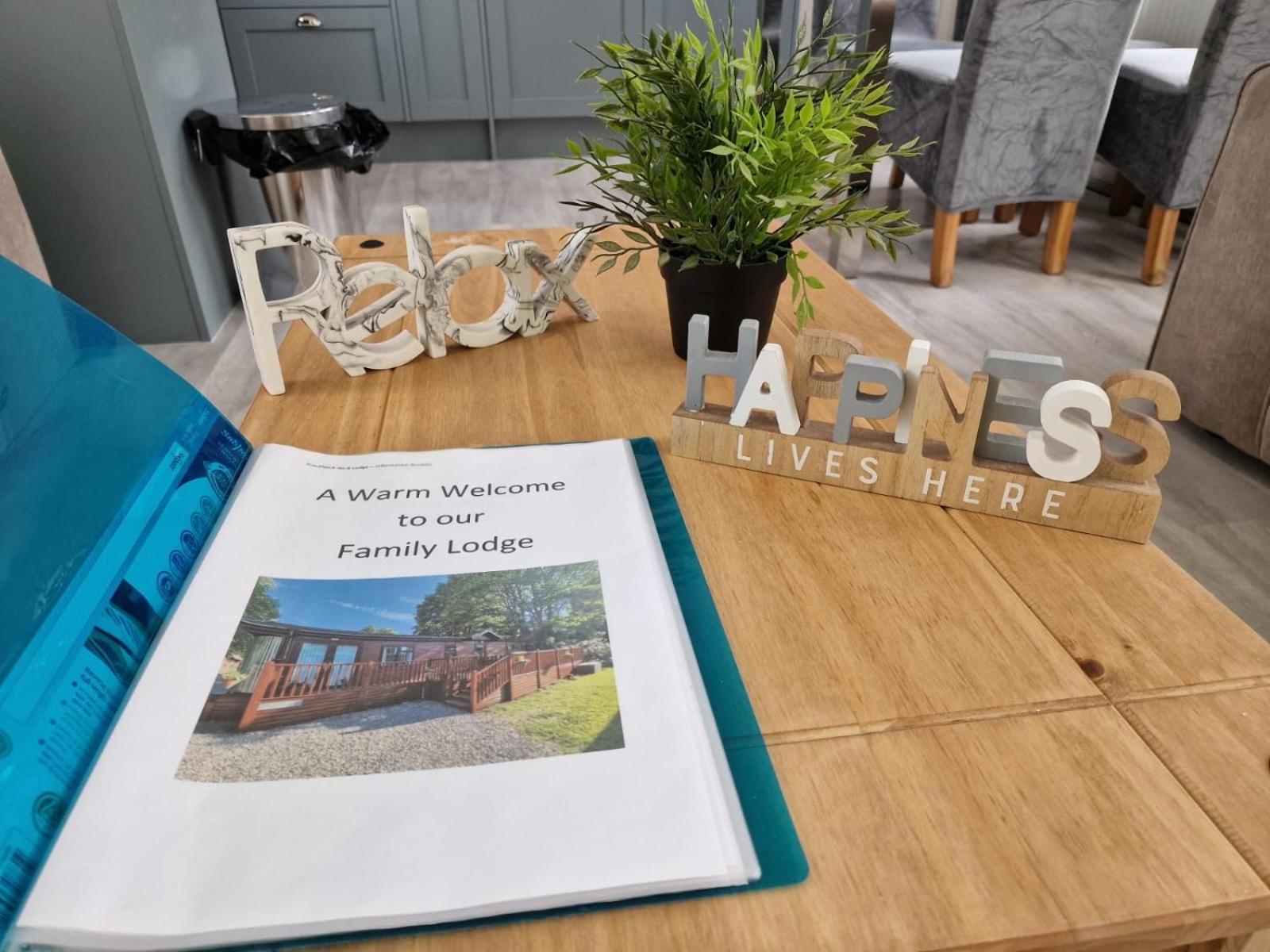 Lodge,sleeps 6 *
