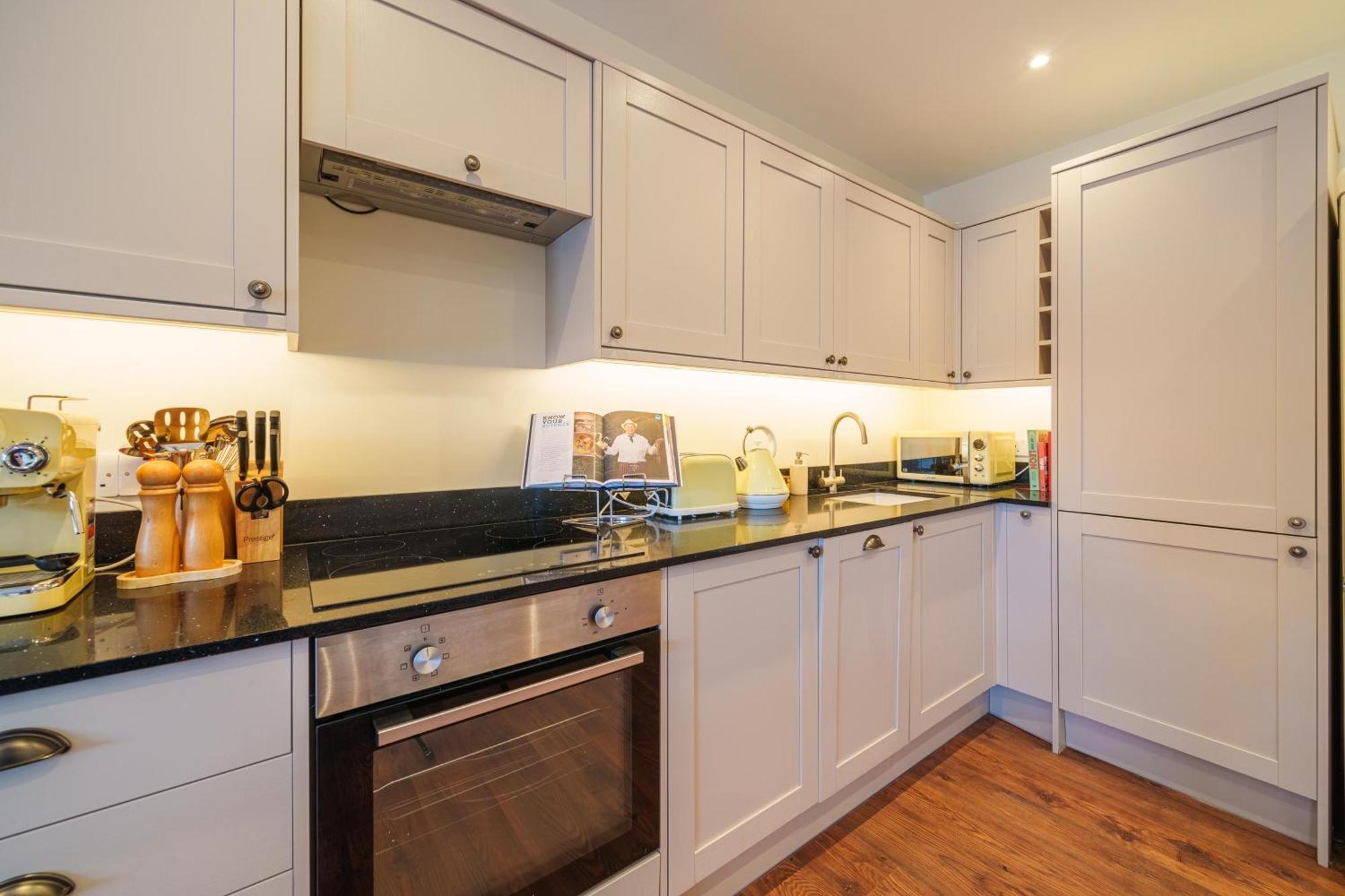 Weavers Two - Luxury For Two Windermere