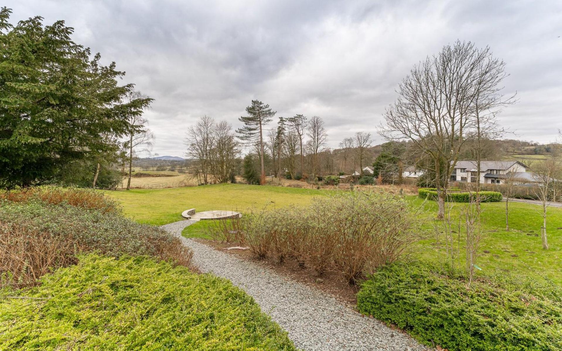 Robyn's Nest At Applethwaite Hall Holiday home *