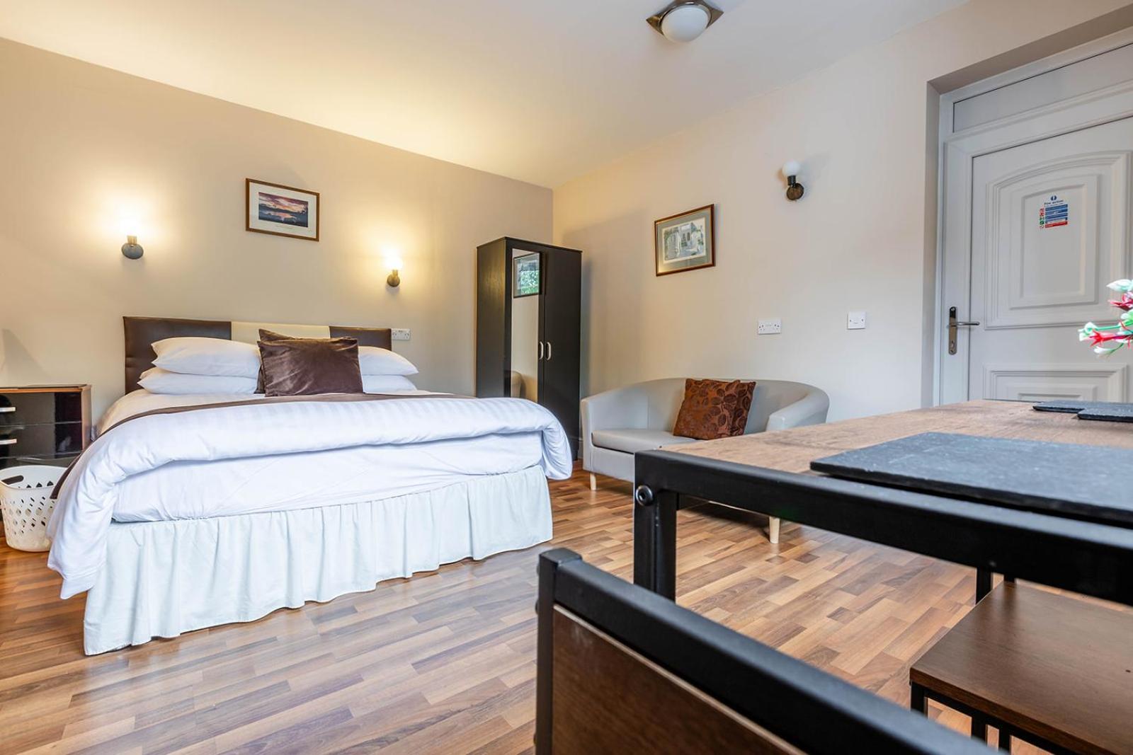 Roger Ground - With Onsite Car Parking 4* Windermere