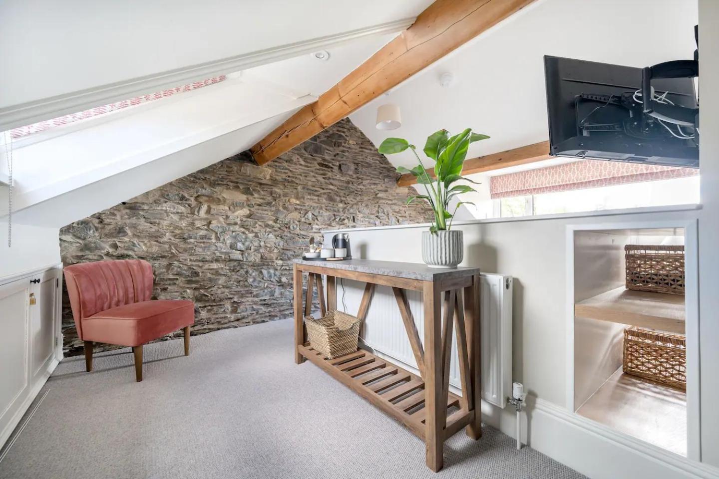 4 Beckside Windermere