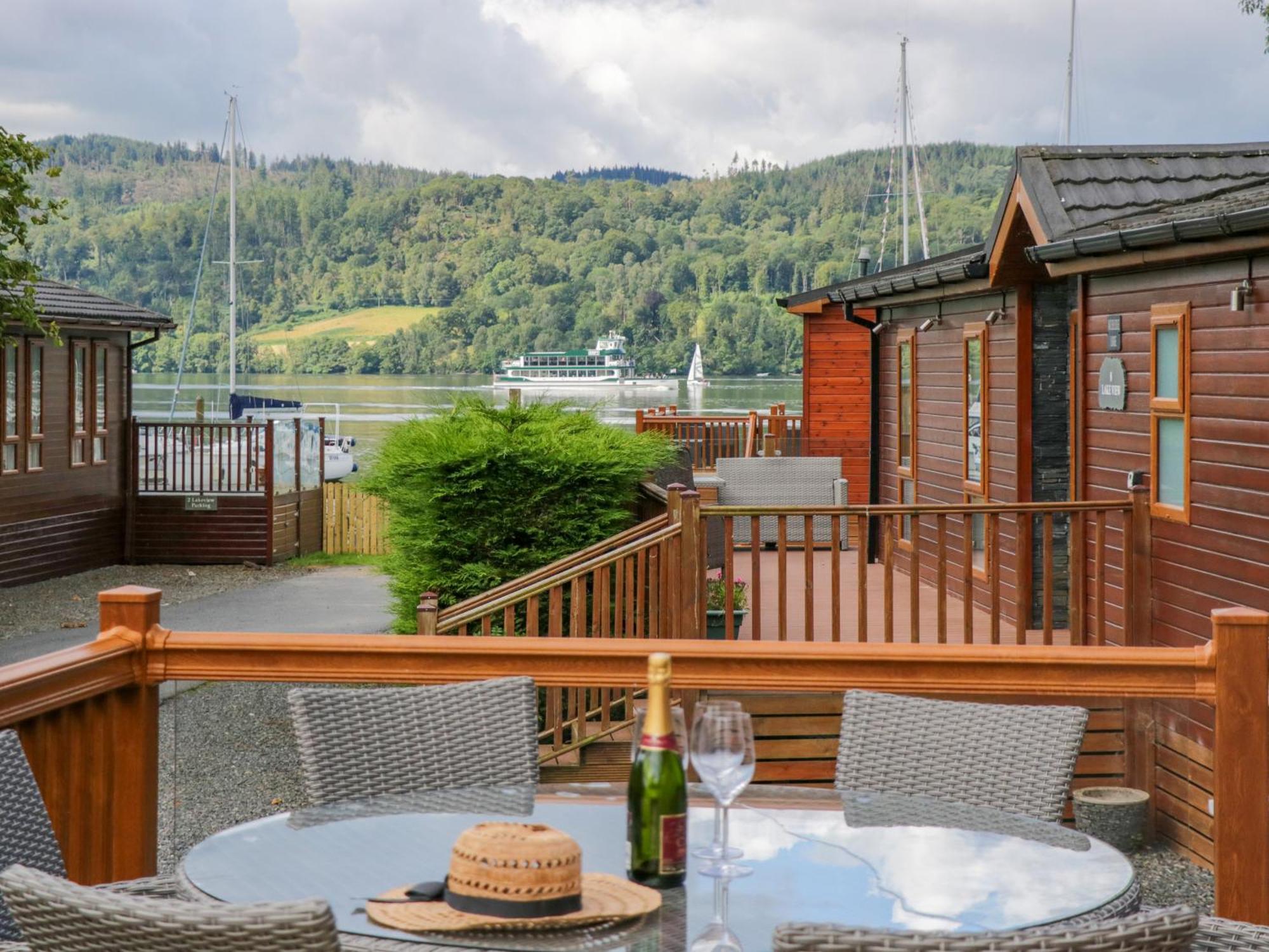 Waterside Holiday home