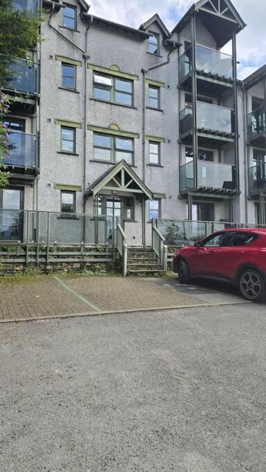 Apartment No8 College Gate
