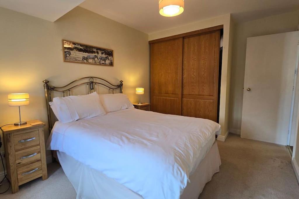 No8 College Gate Apartment *