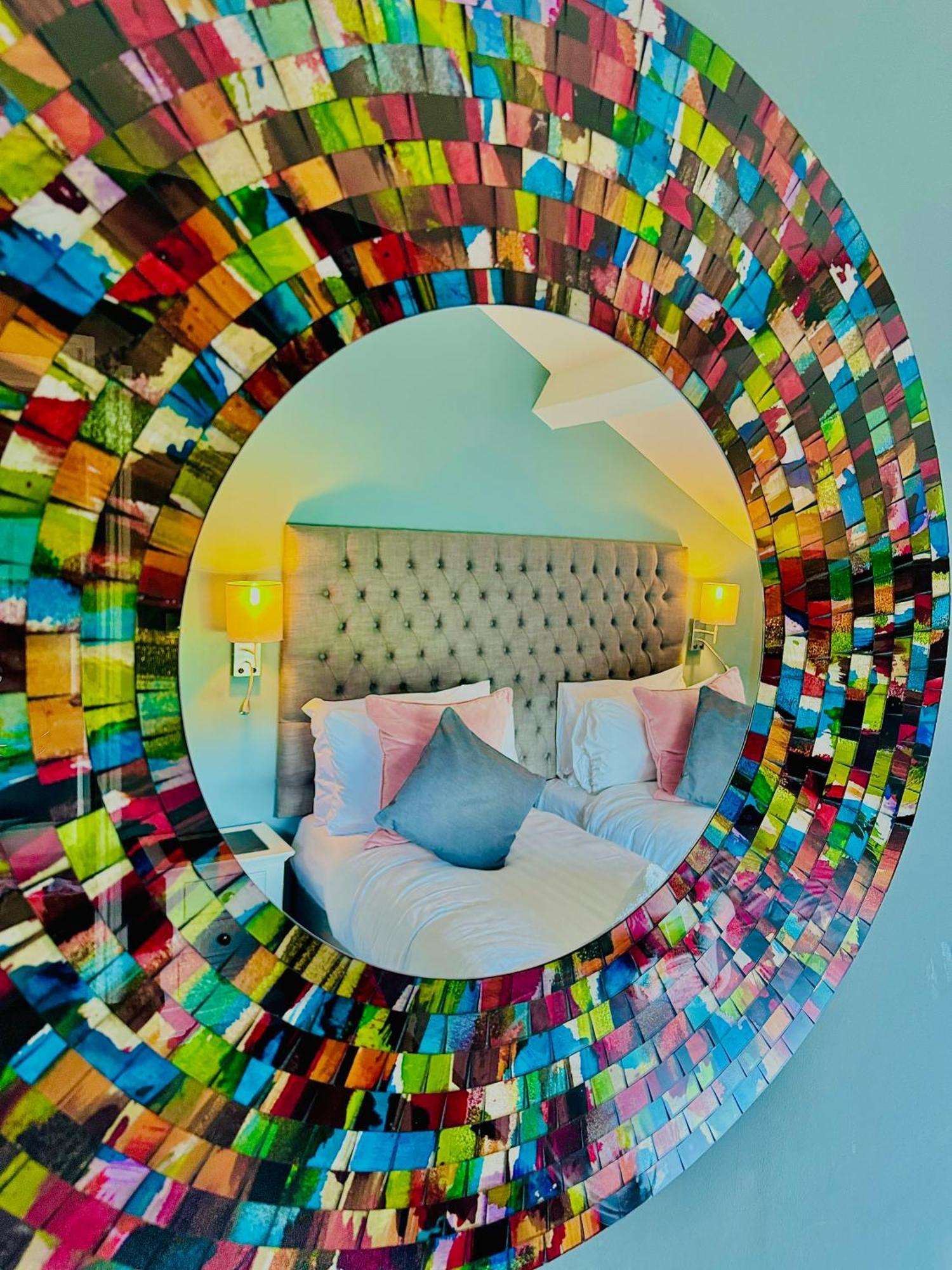 High Street Apartment *
