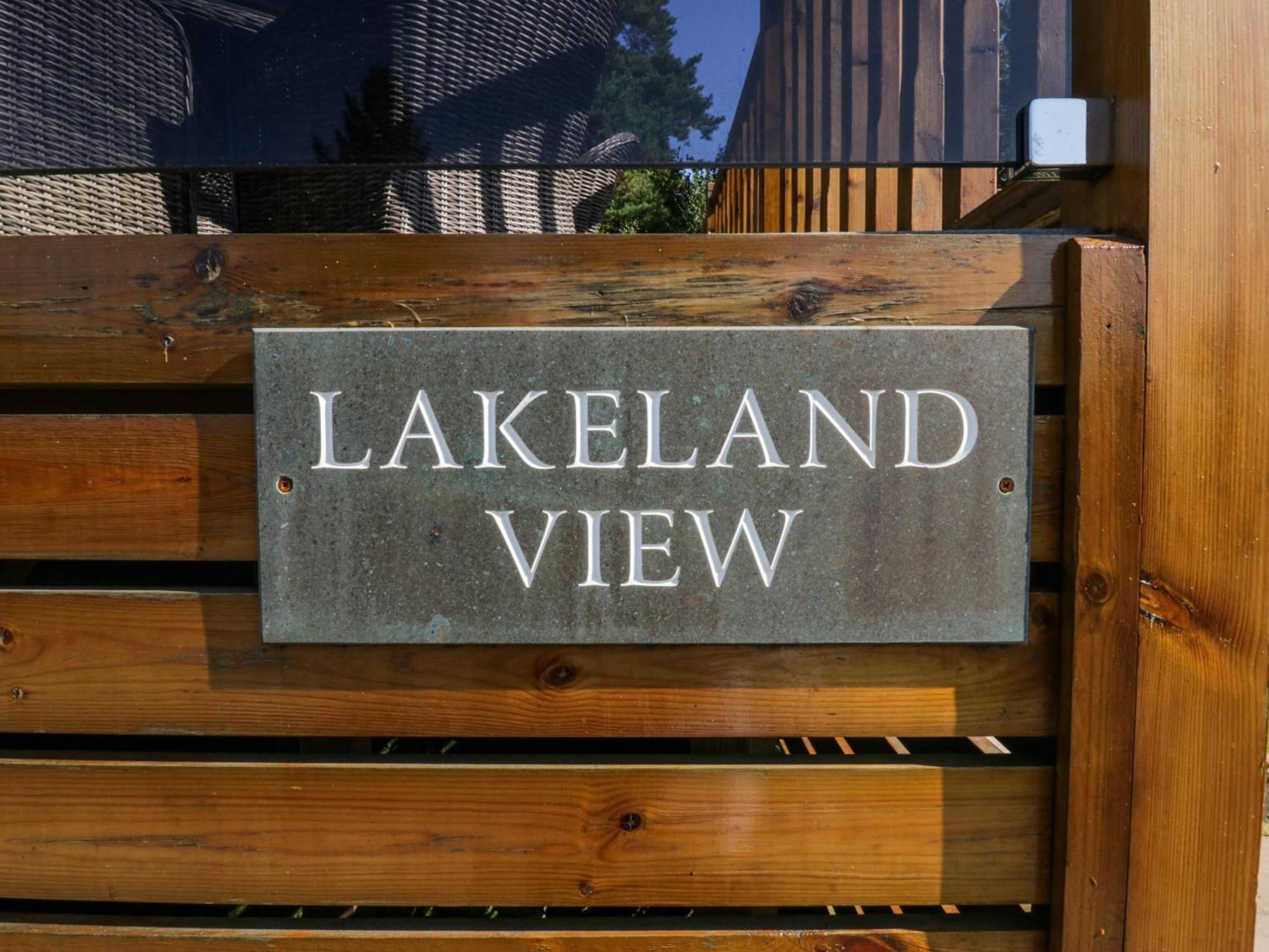 Lakeland View *