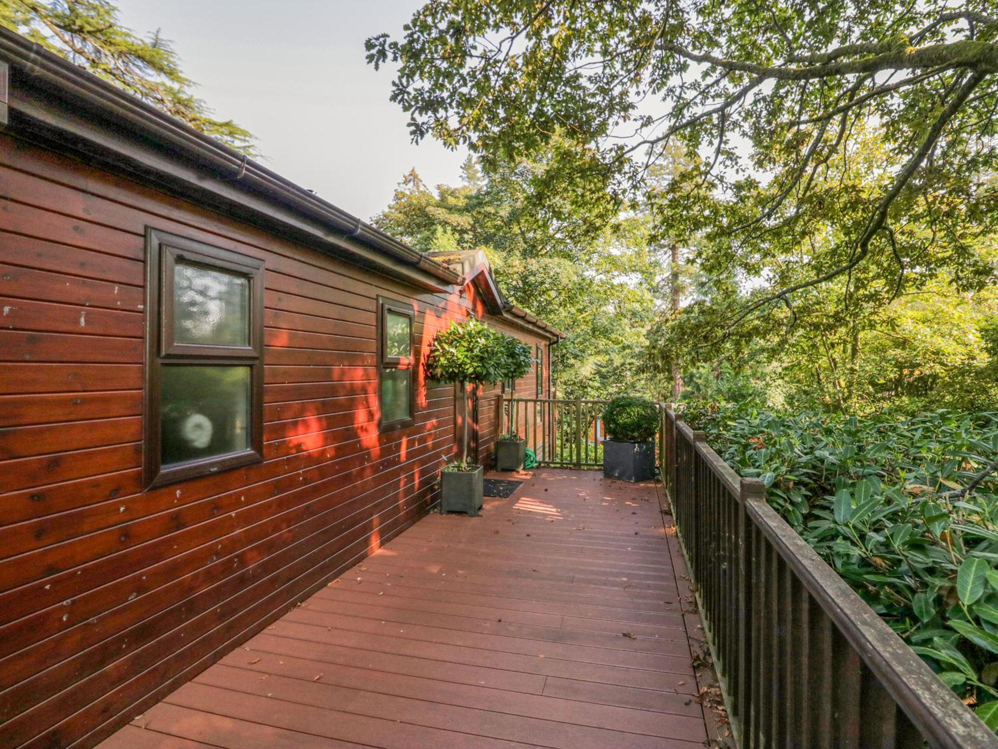 Tree House, Partial Views Windermere
