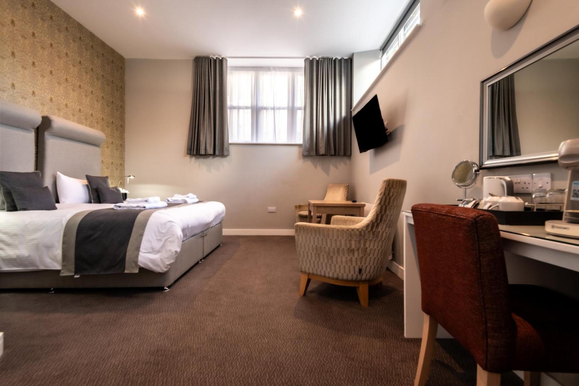 The Lamplighter Dining ~ Guest house 3*