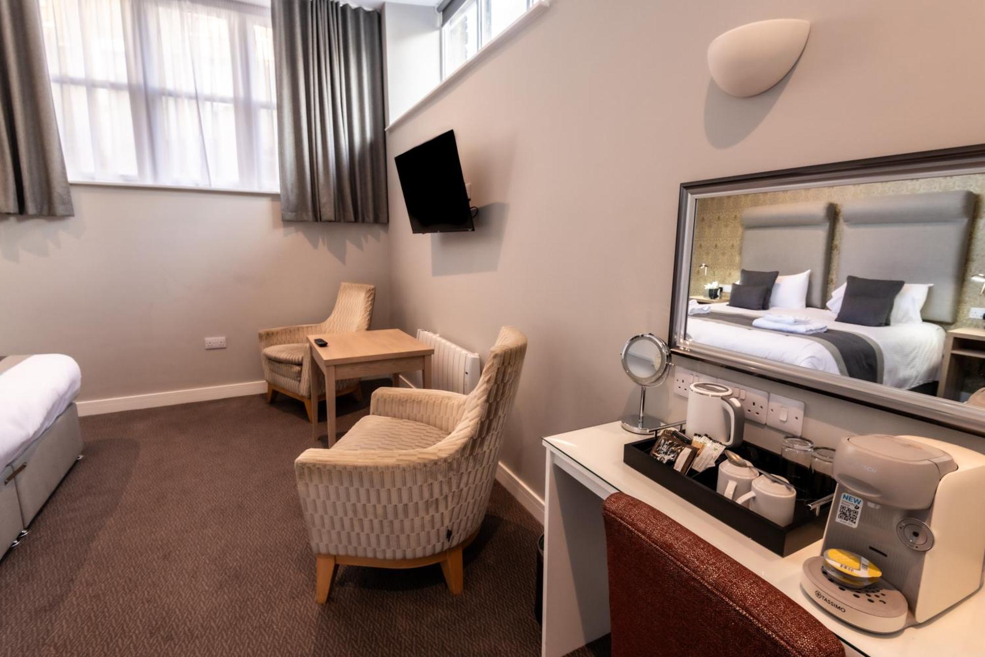 The Lamplighter Dining ~ 3*