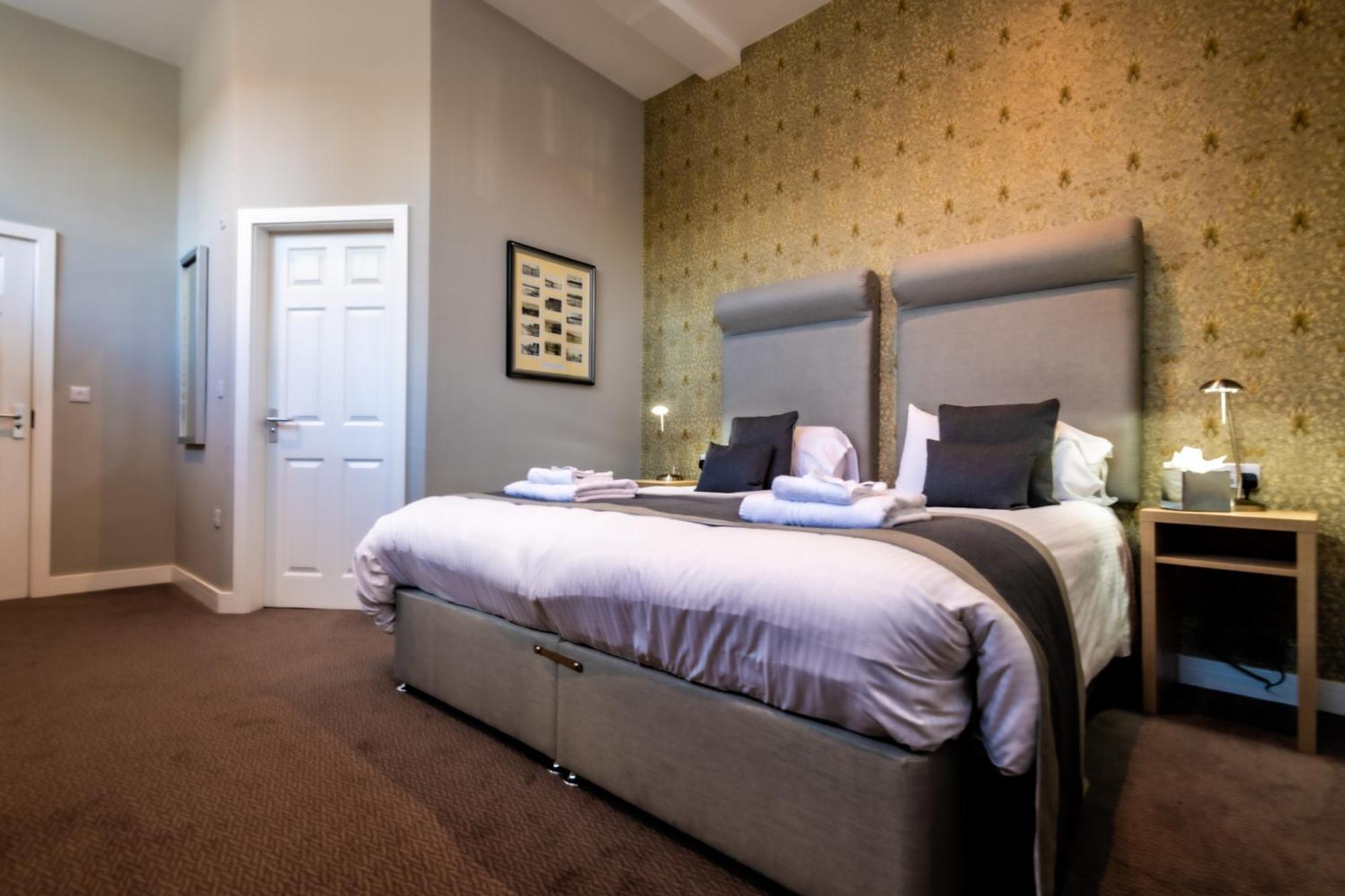 The Lamplighter Dining ~ 3* Windermere