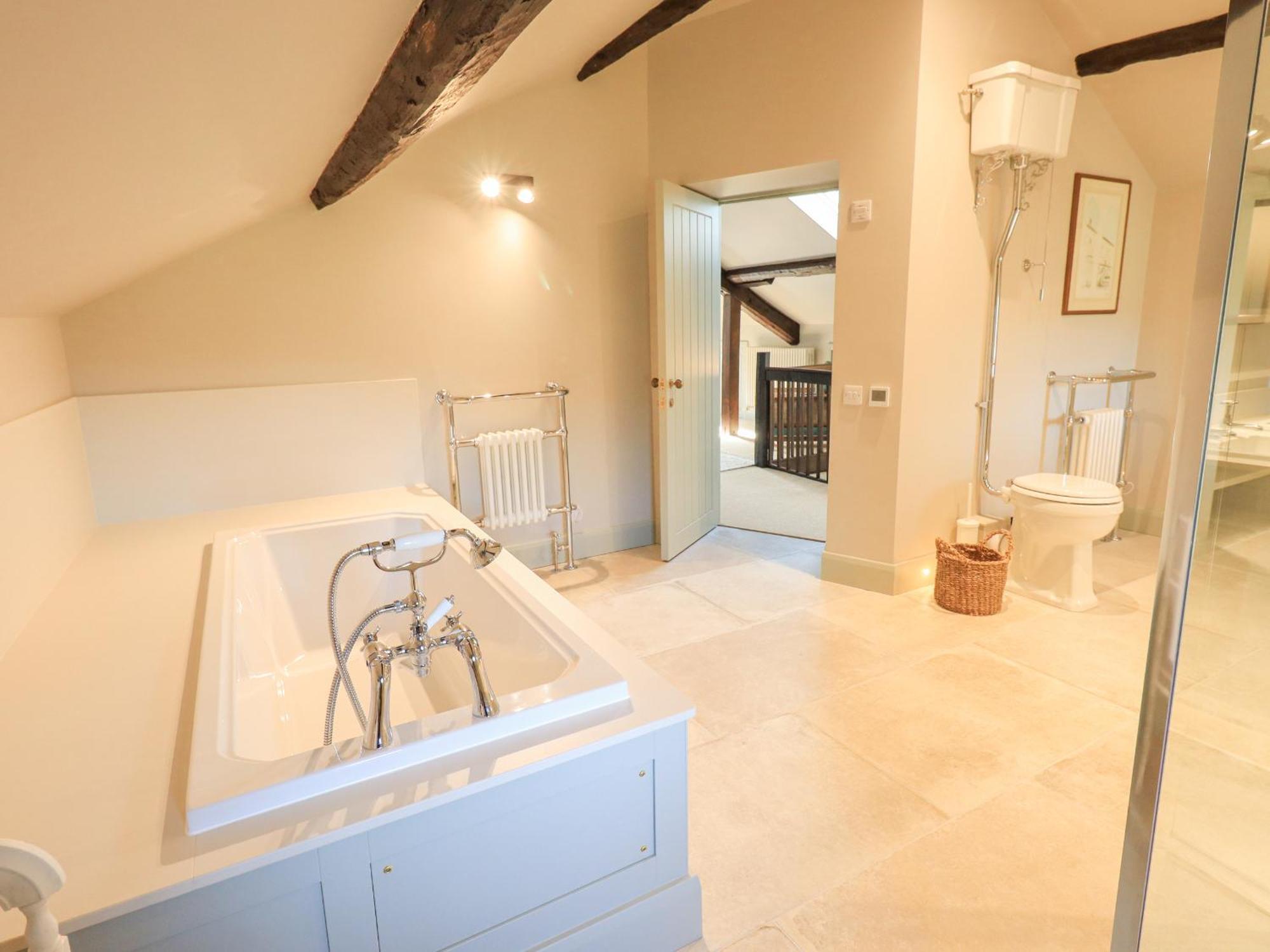 Yew Holiday home