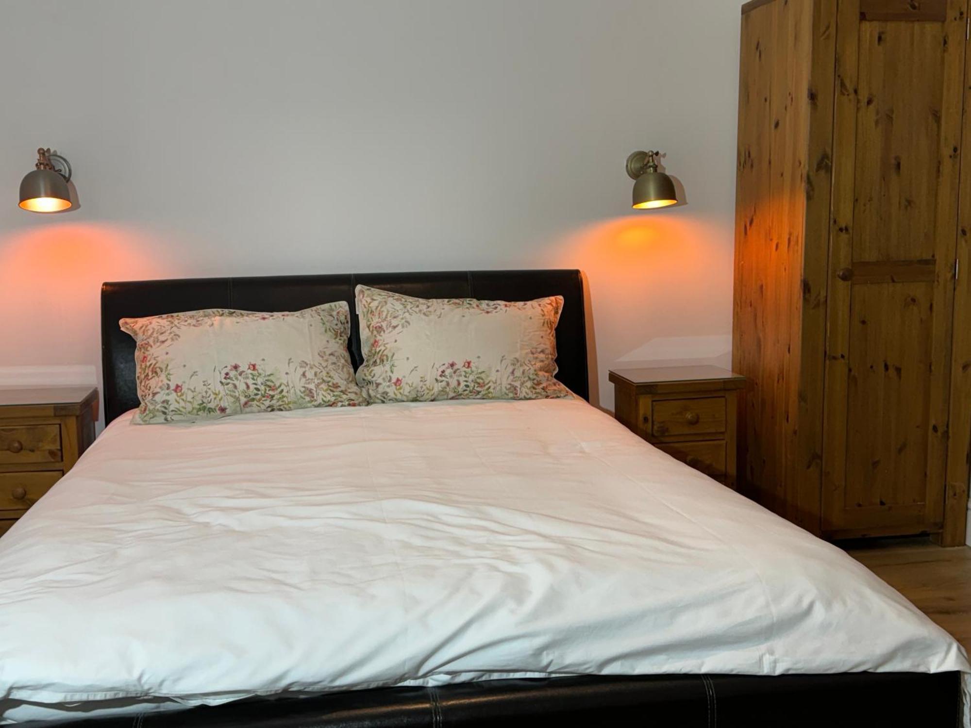 King-bed En-suite *