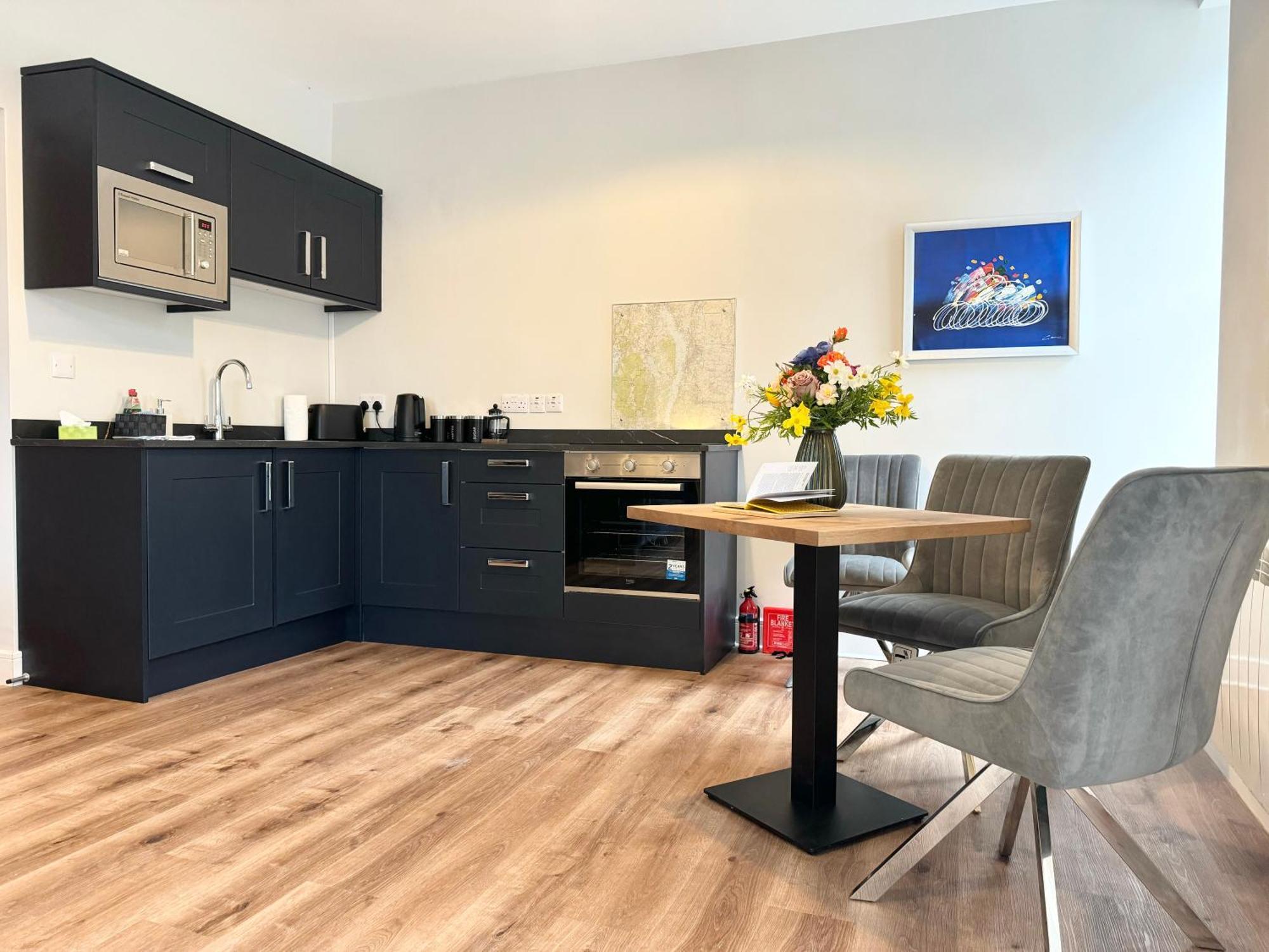 The Queens Nest, Centre * Windermere