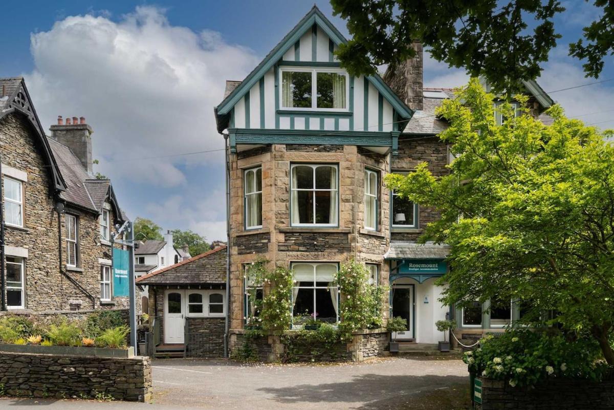 Rosemount X3 Bed Townehouse With Hot Tub & Parking, *