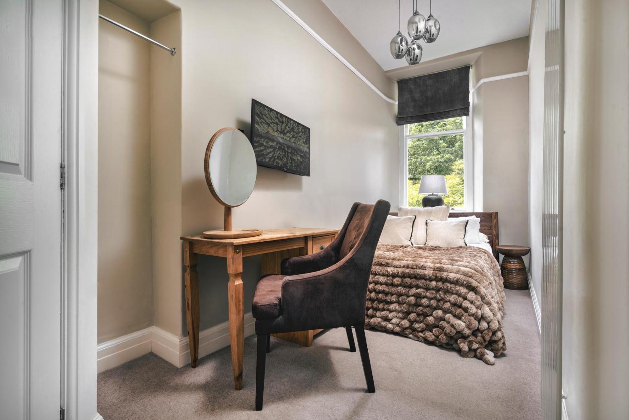 Rosemount District Townhouse With Hot Tub