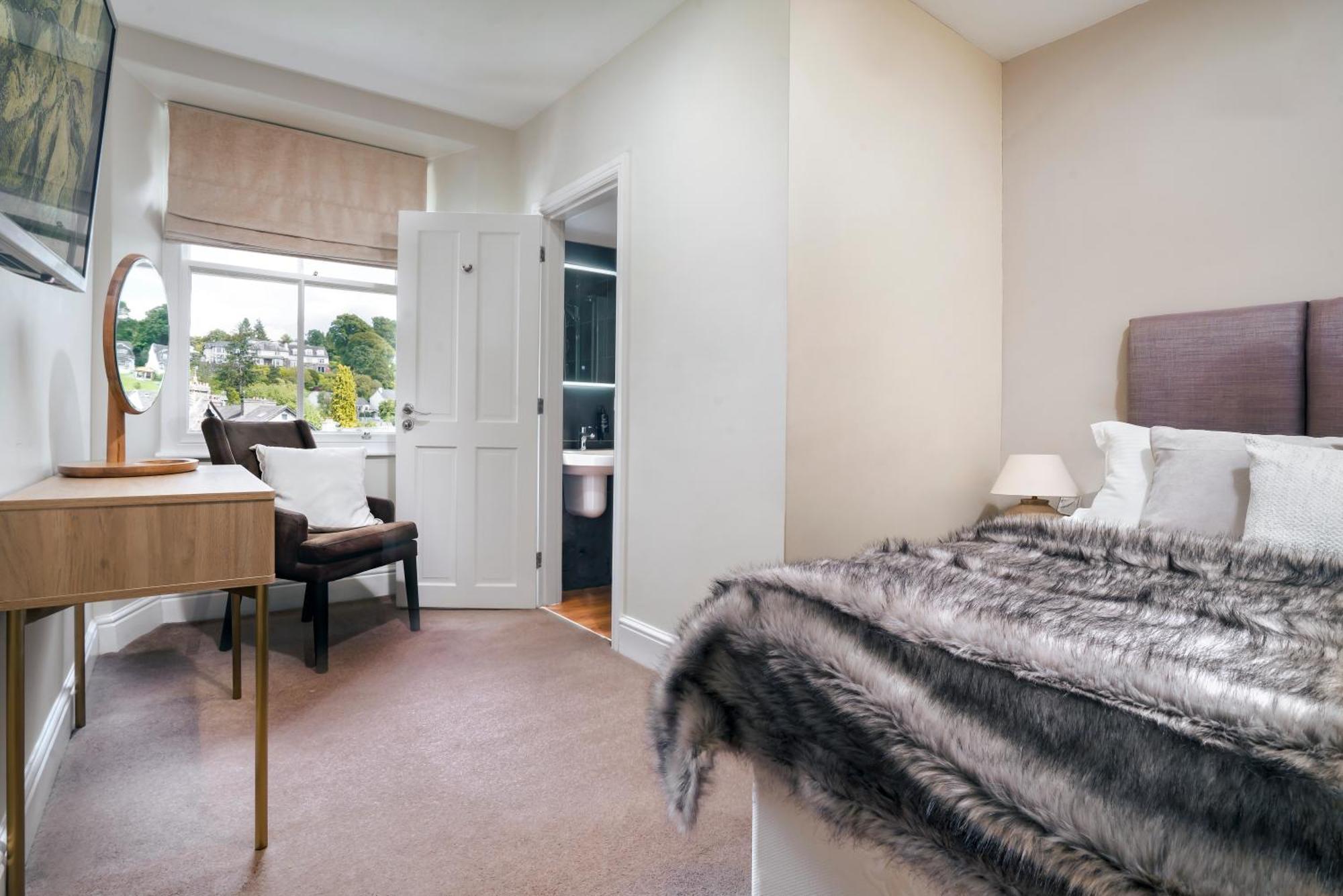 Holiday home Rosemount District Townhouse With Hot Tub Windermere