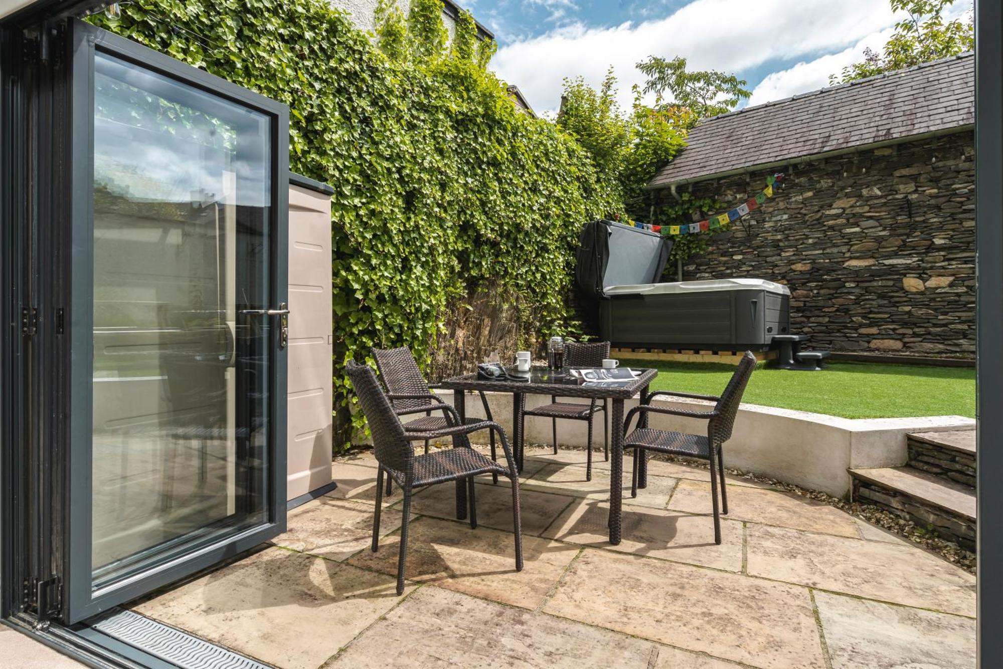Holiday home Rosemount District Townhouse With Hot Tub