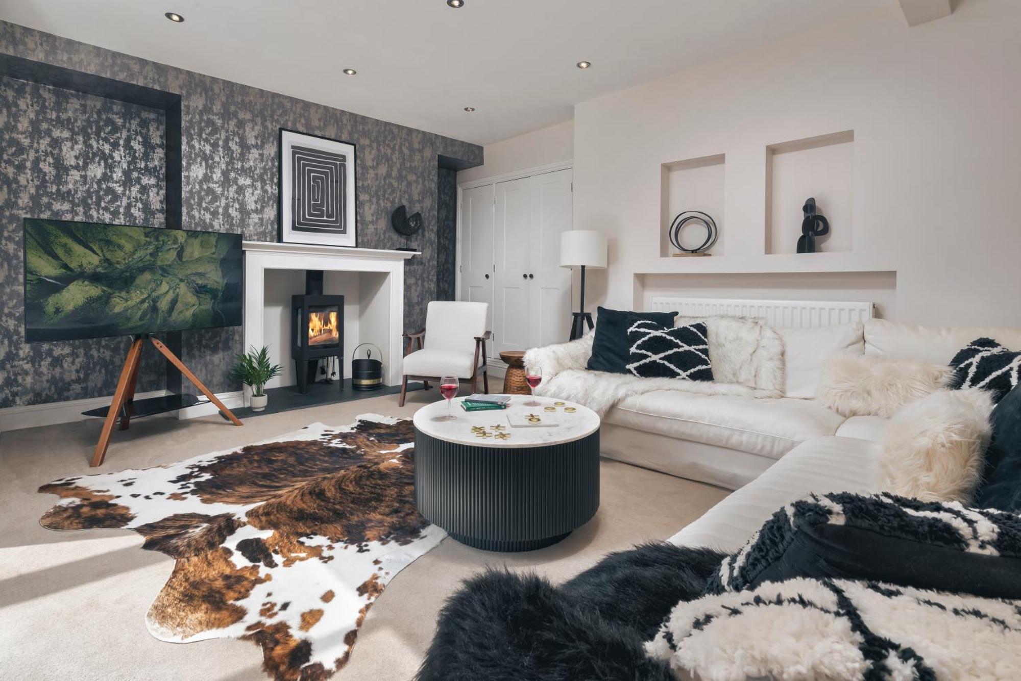 Rosemount District Townhouse With Hot Tub