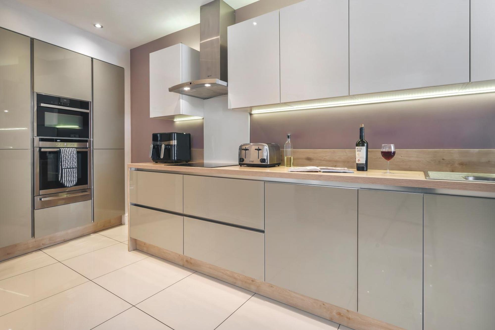 Rosemount District Townhouse With Hot Tub Holiday home Windermere