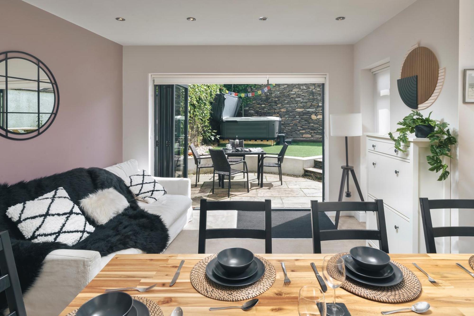 Holiday home Rosemount District Townhouse With Hot Tub