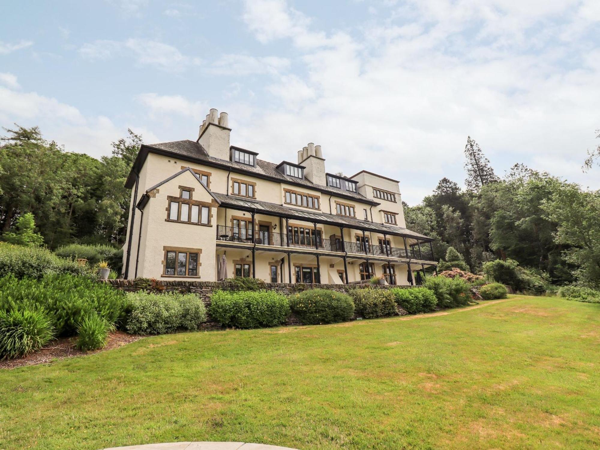 Deer Wood At Applethwaite Hall Apartment *