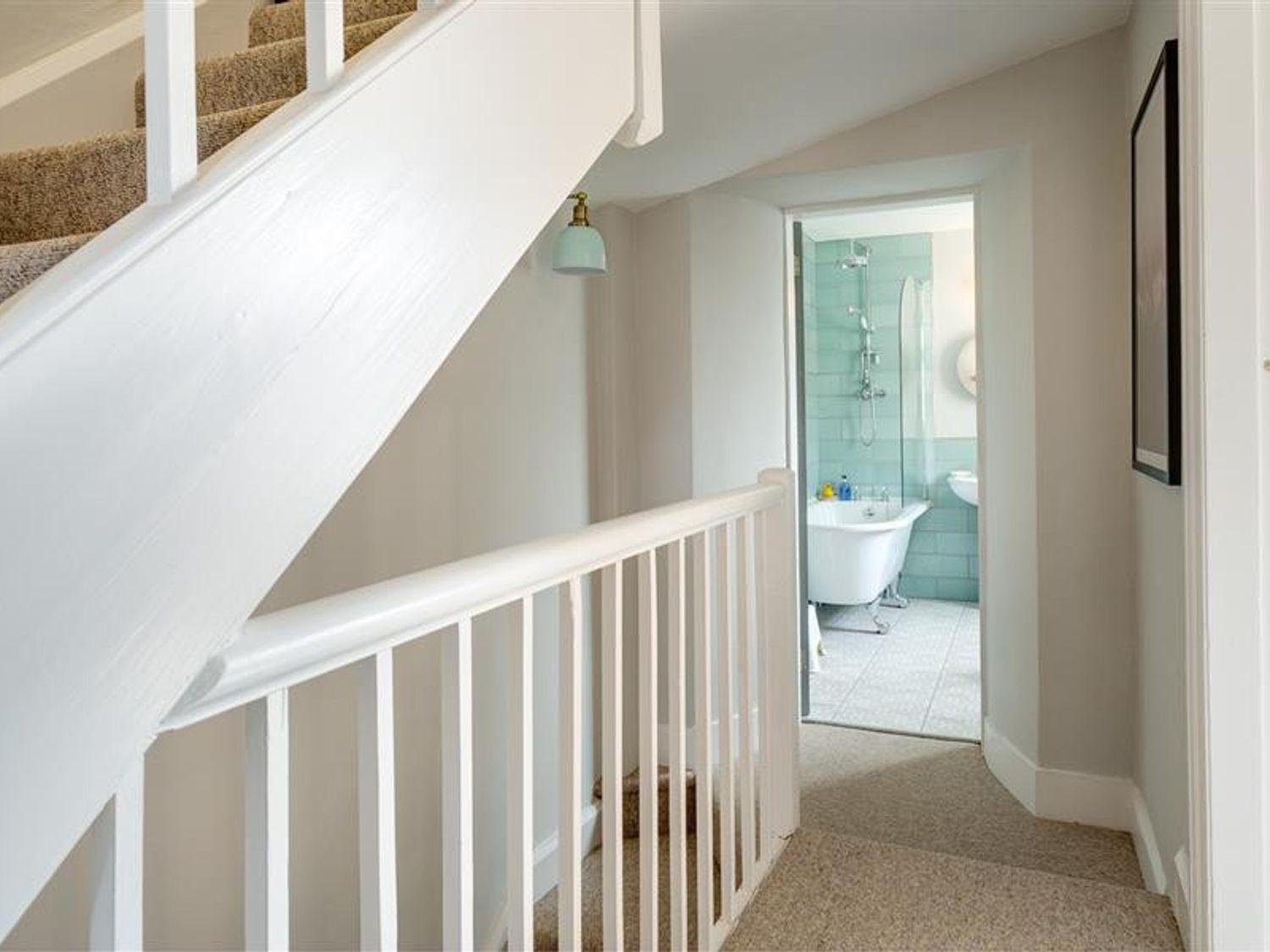 Bellflower Holiday home *