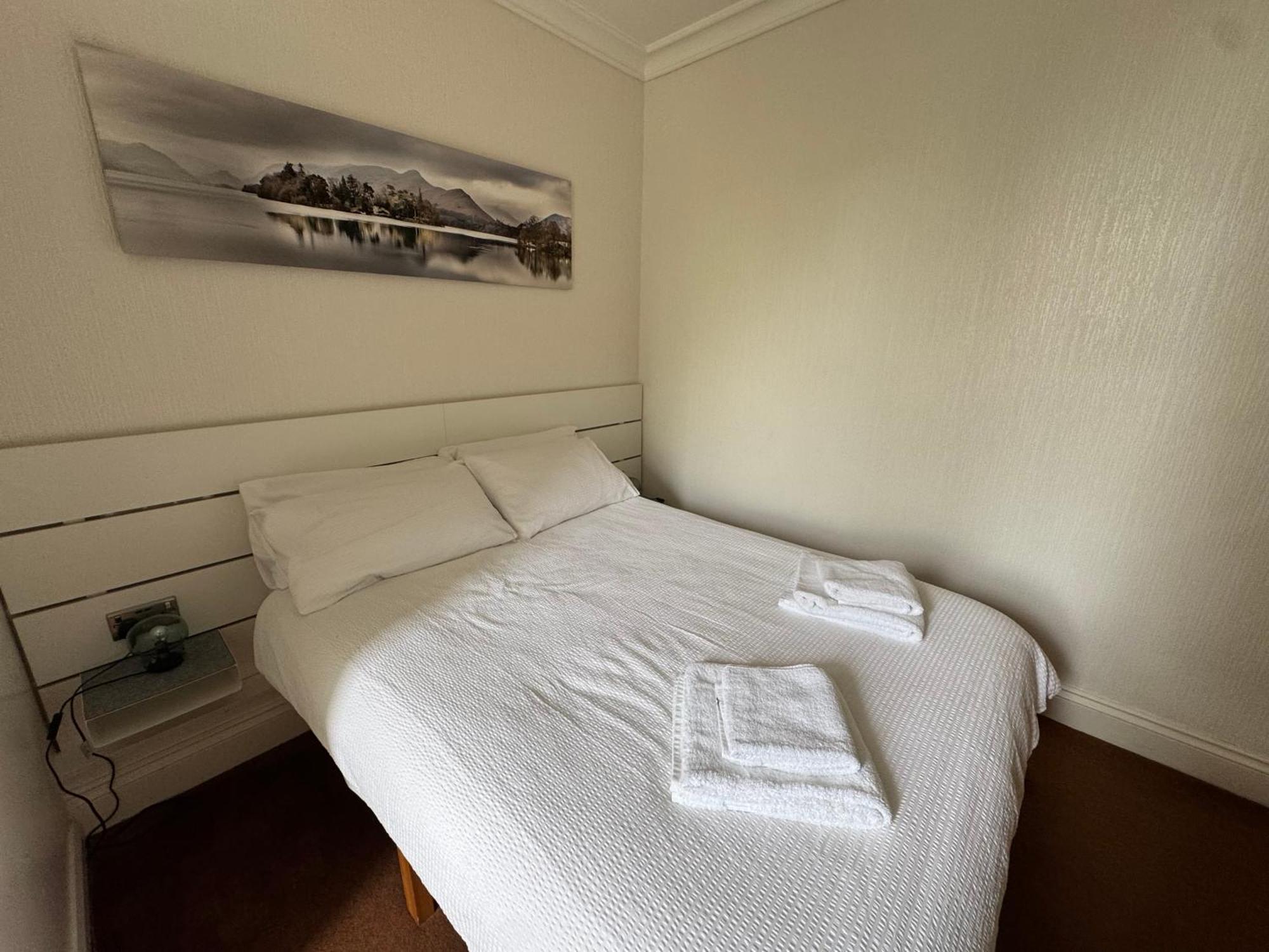 Denecrest Guest house 3*