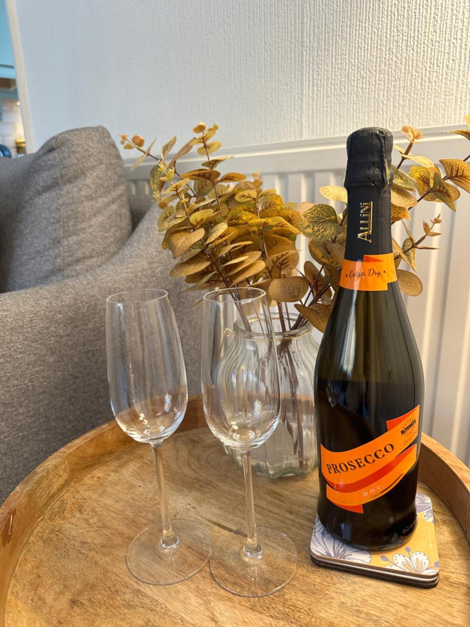 Woodland - Private Courtyard - Pet Friendly Retreat In The Heart Of Holiday home *