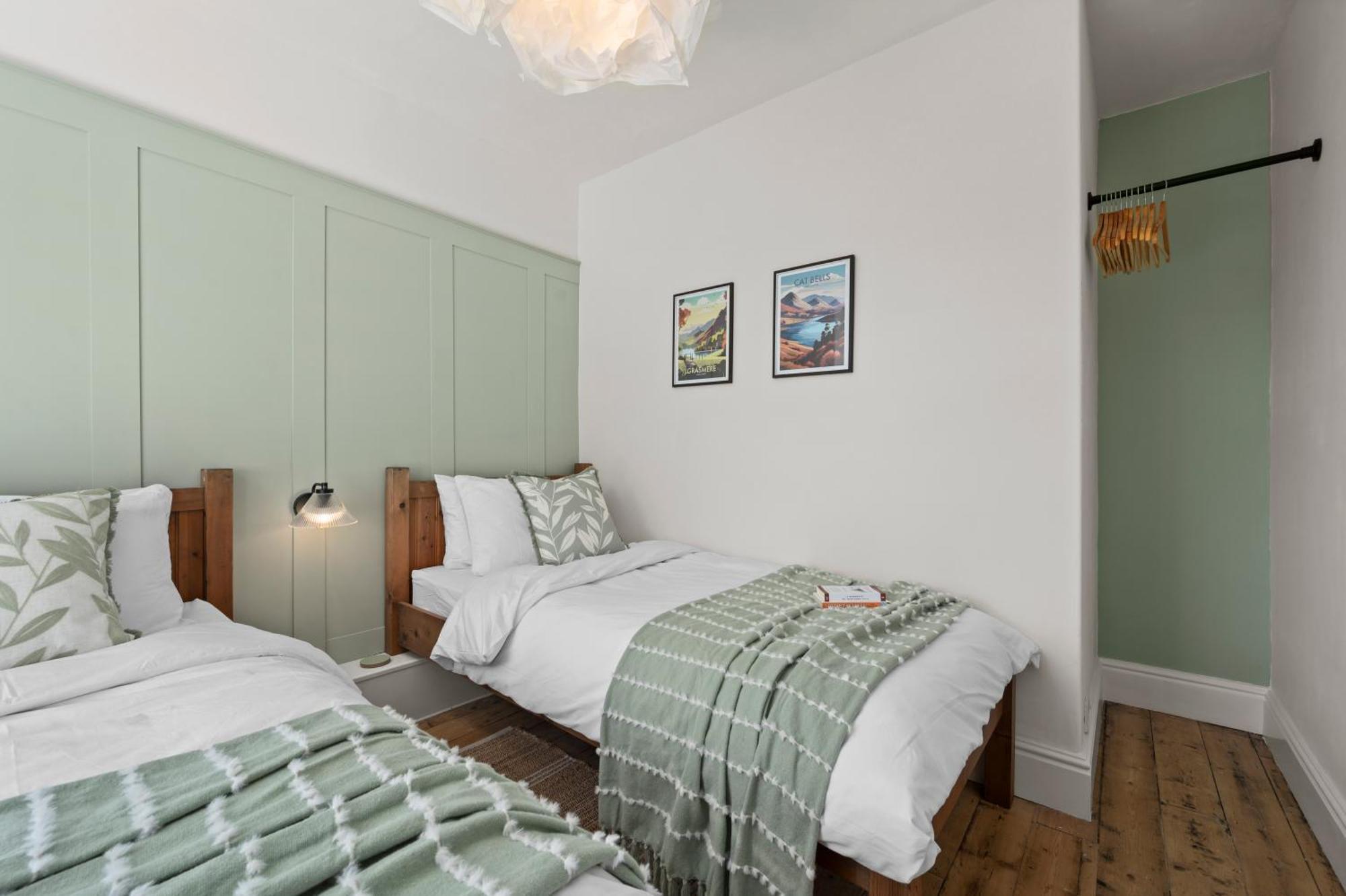 Gorgeous - 3 Bedrooms *