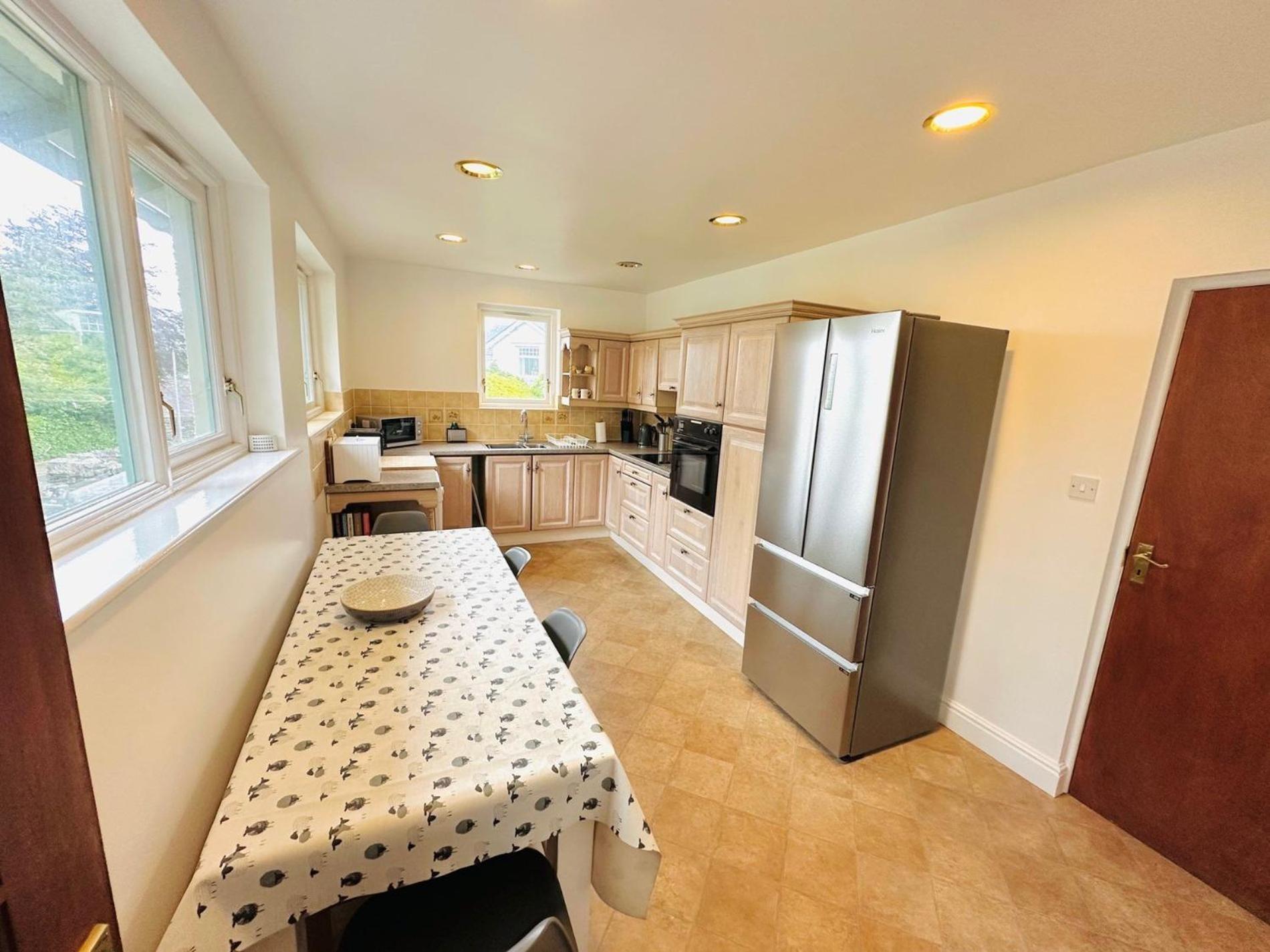Holiday home 2 Bed In Sz579 *