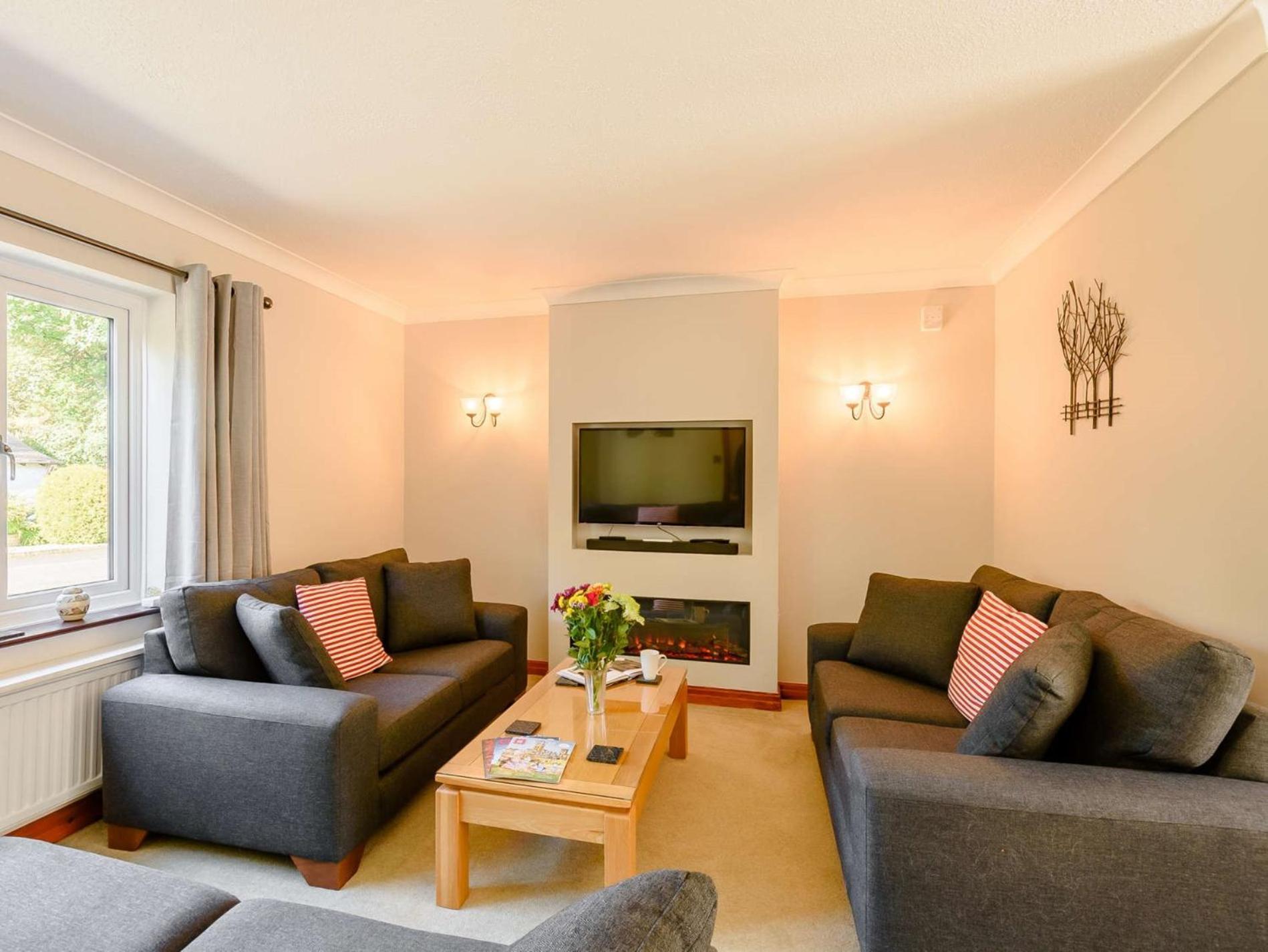2 Bed In 89794 *