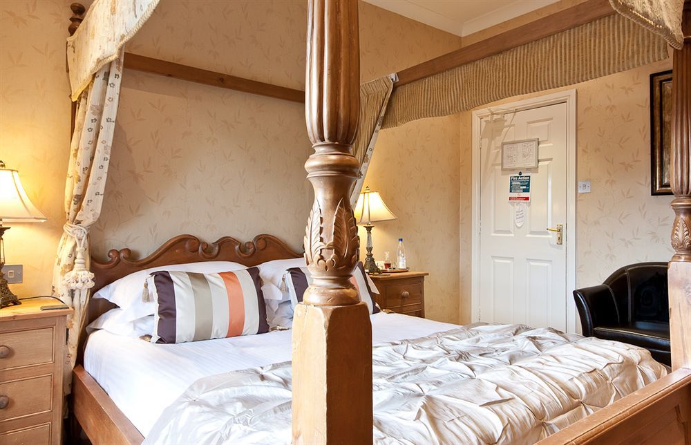 The Howbeck & The Retreat Incl Off-site Health Club And Parking Ev Point Available Windermere