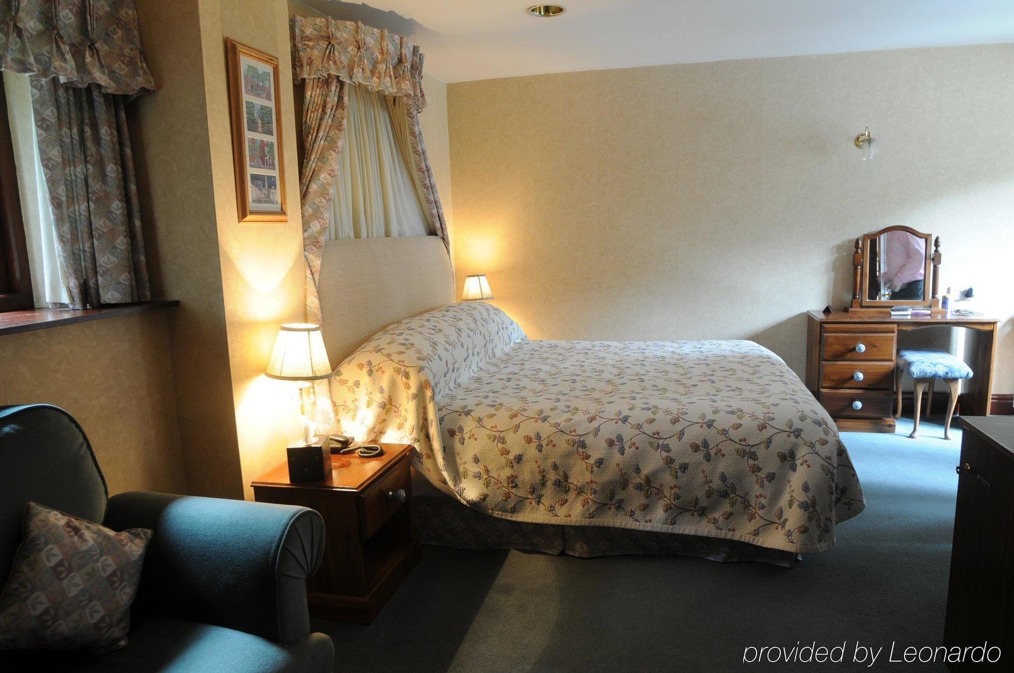 Cedar Manor Country house *