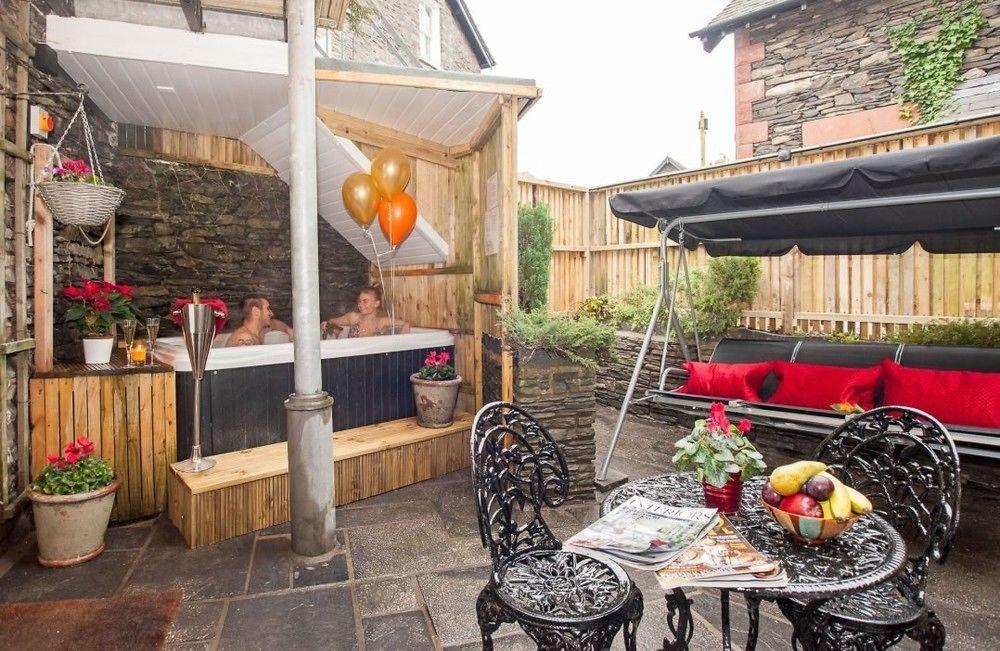 Boutique & Hot Tubs