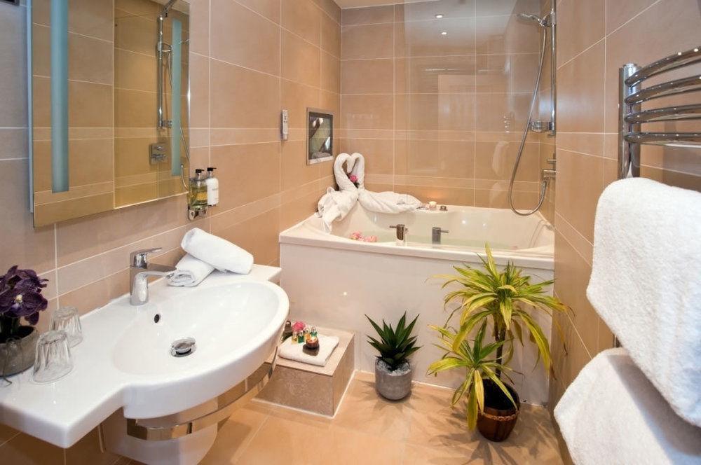 Boutique & Hot Tubs Windermere