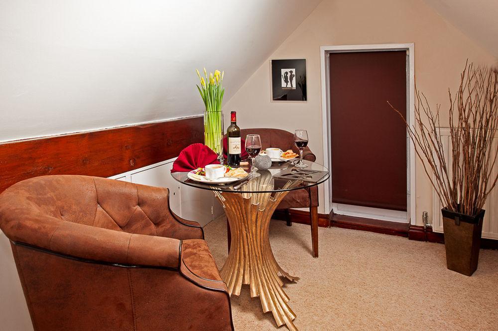 Boutique & Hot Tubs