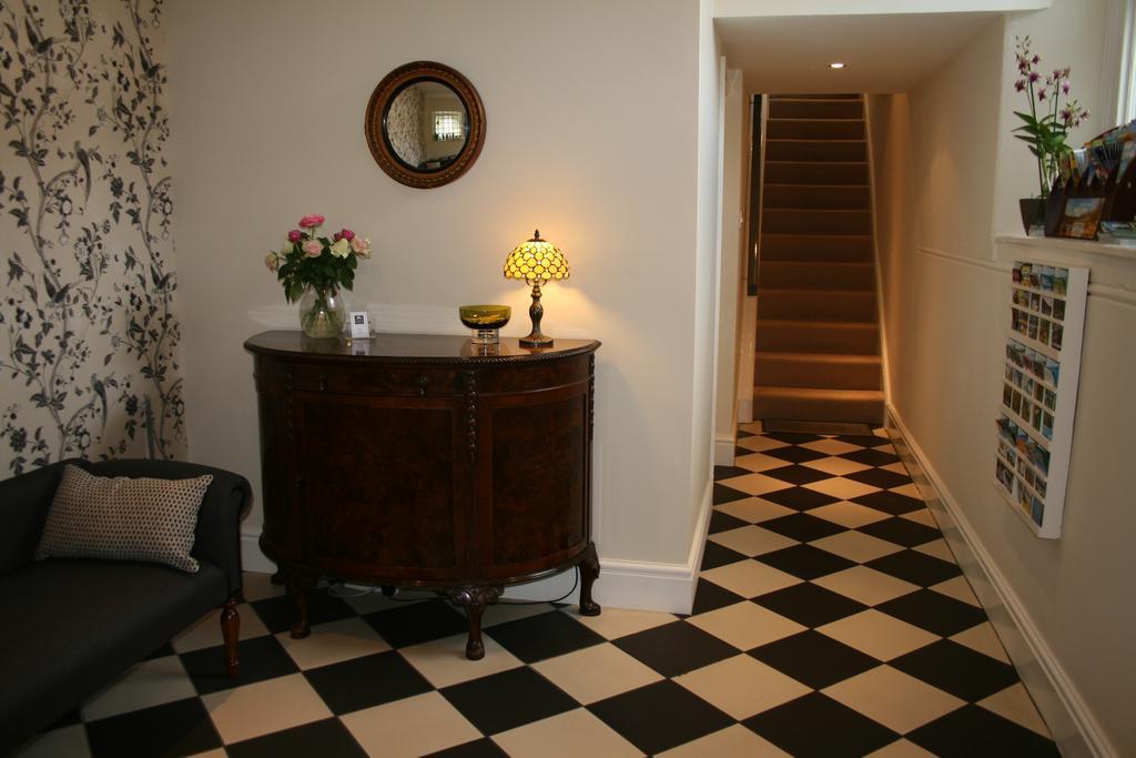Guest house The Coach House
