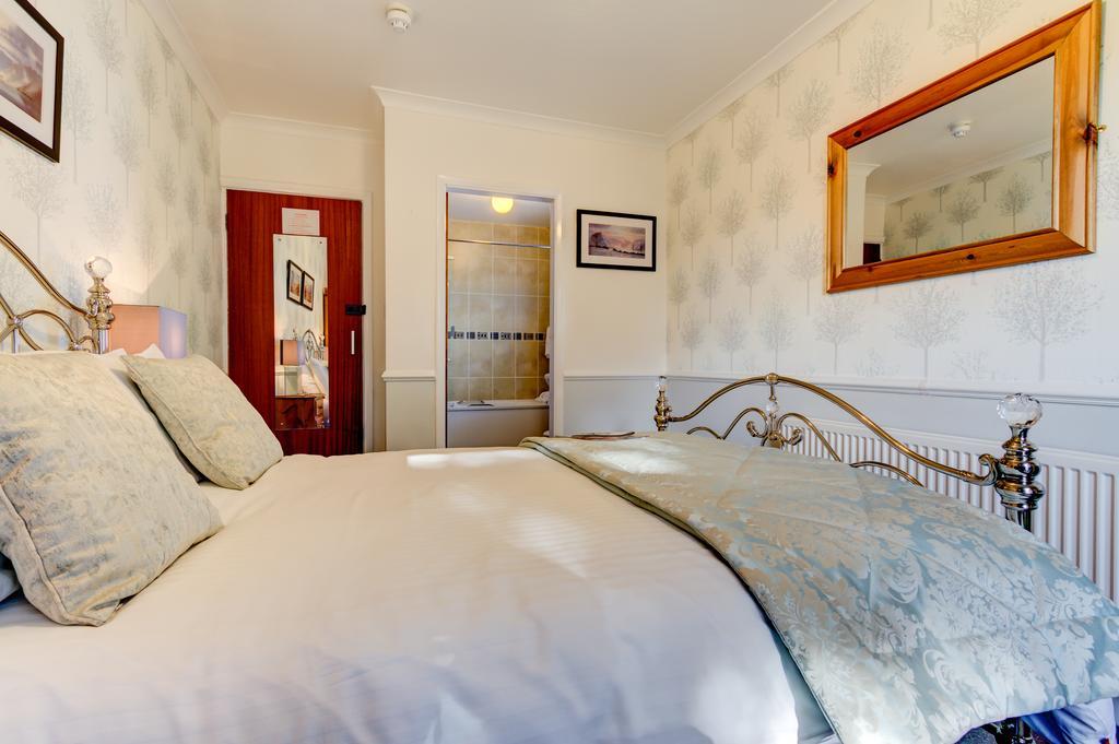Meadfoot Guesthouse Room Only Accommodation For Adults 4* Windermere