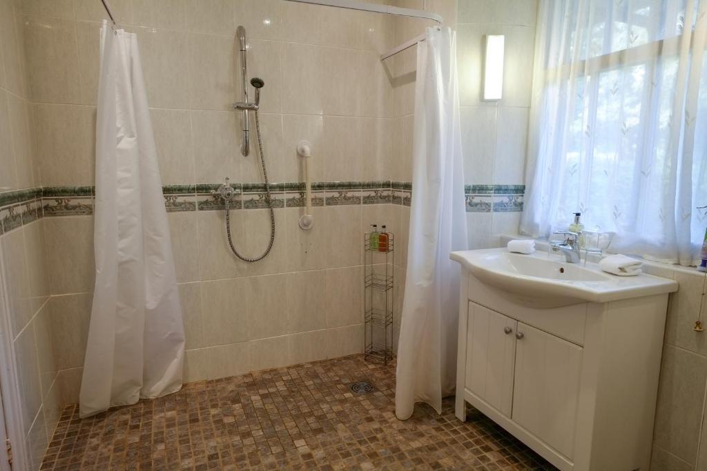 The Willowsmere (adults Only) Guest house