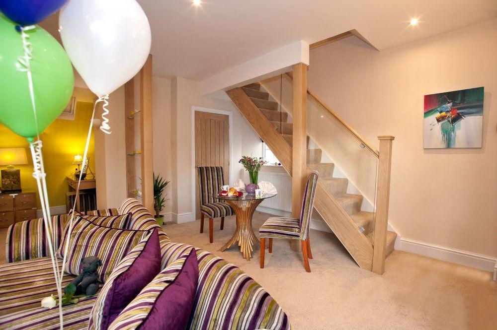 Boutique & Hot Tubs Hotel 4*