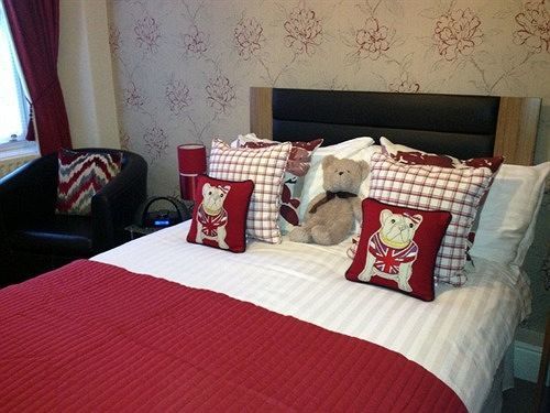 Montfort 4*