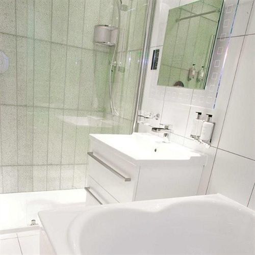 Guest house Windermere Suites 5*