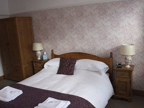 Claremont 3*