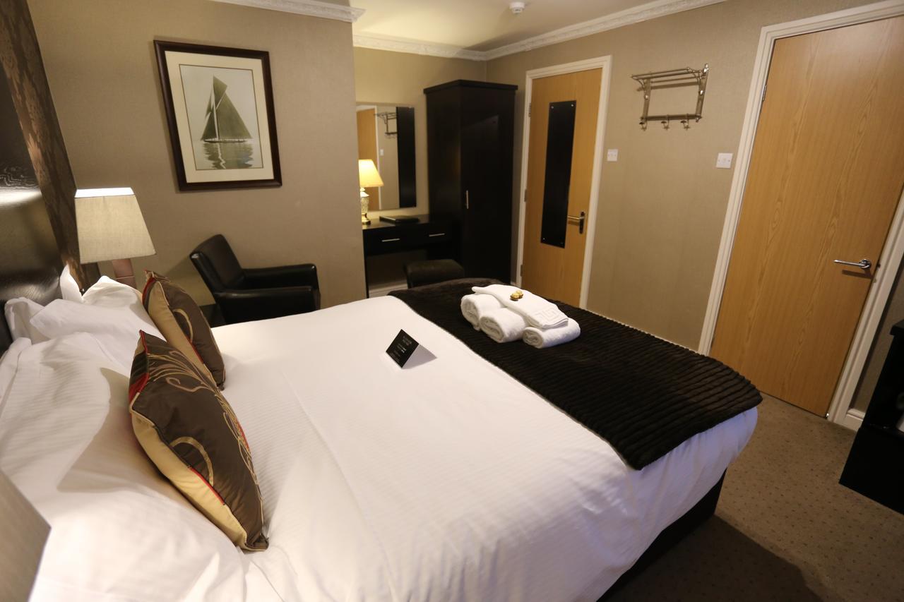 Woodlands Guest house 4*