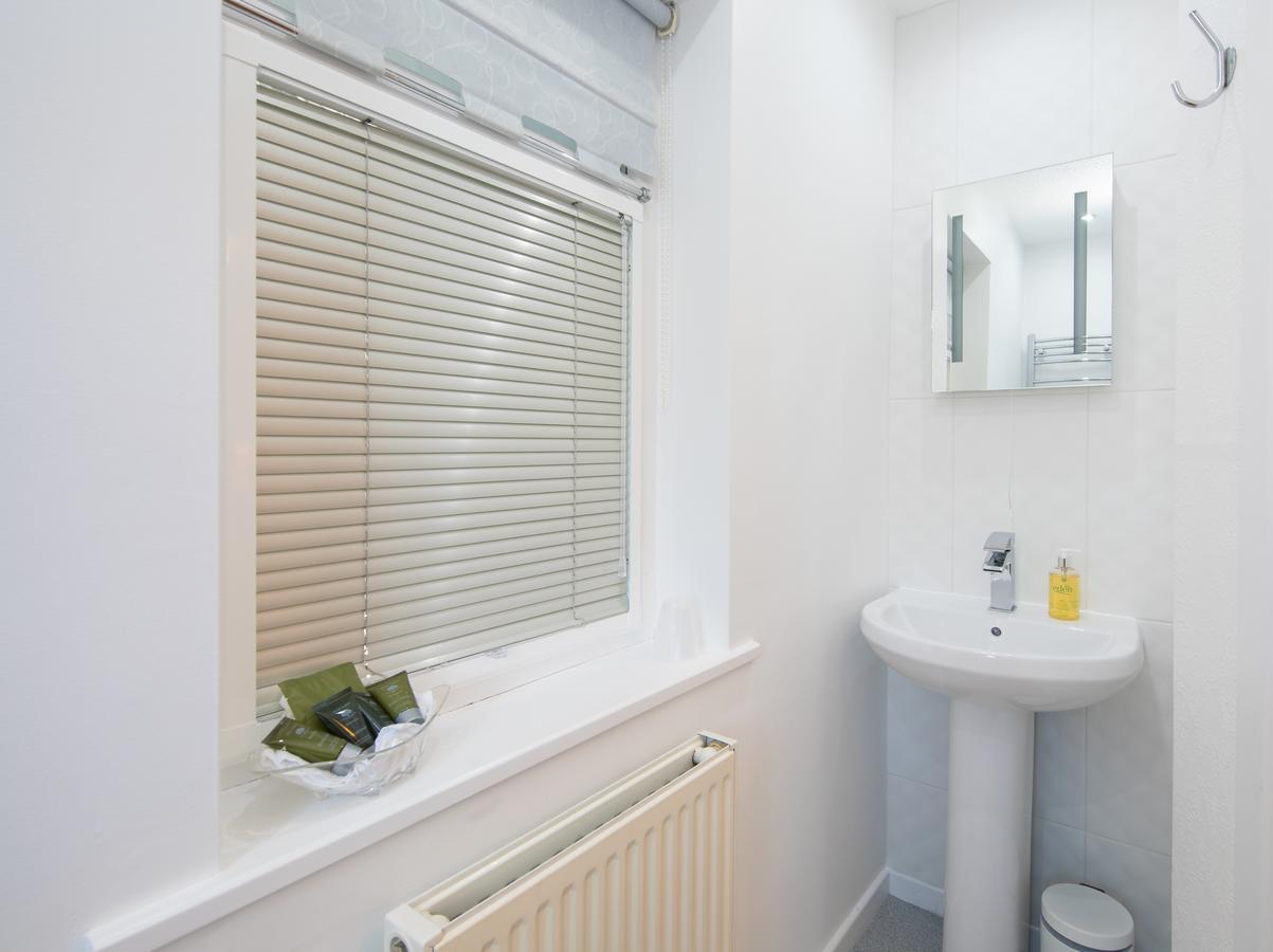 Thornbank House Offering Breakfast And With Free Off Site Health Club Guest house