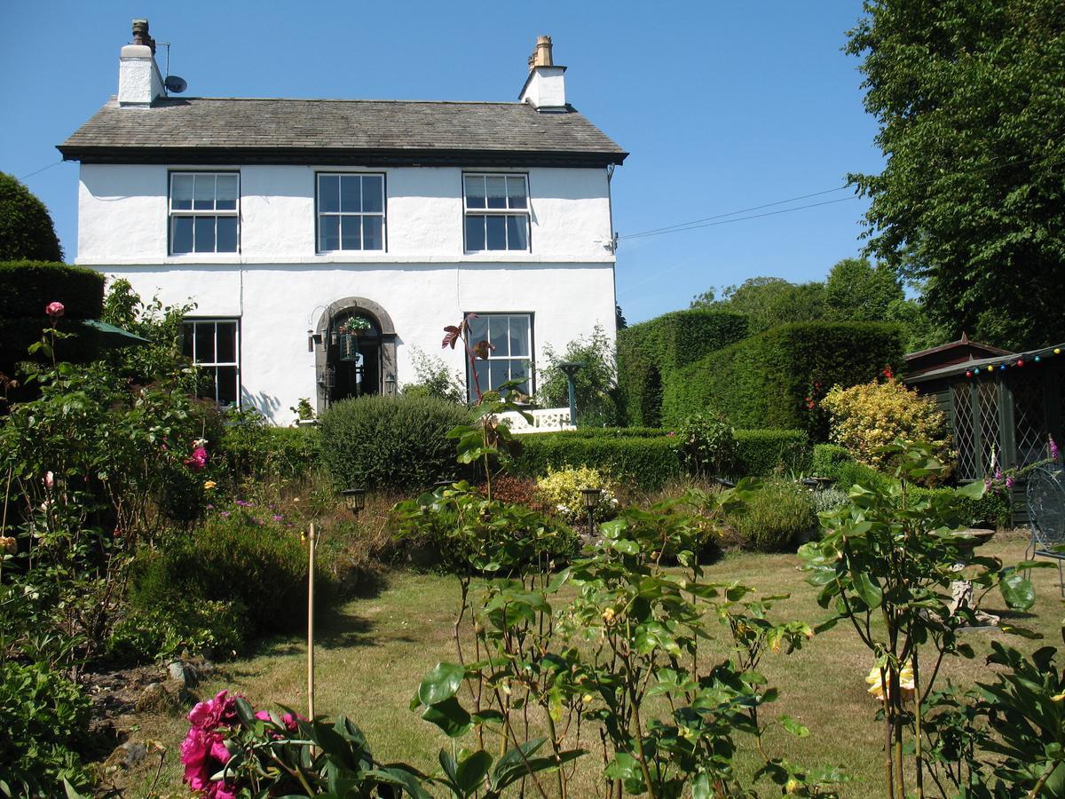 The Hill 4*