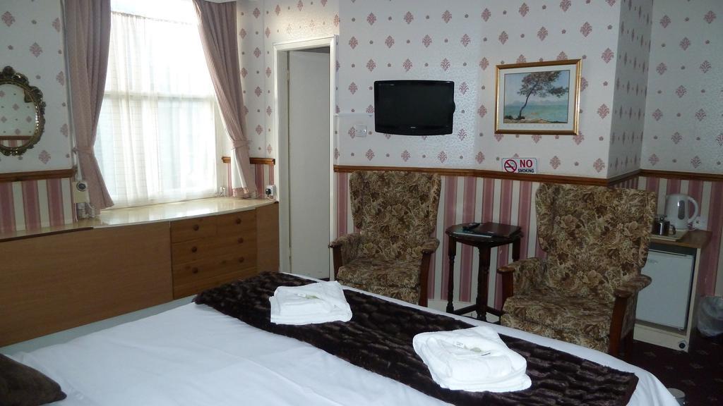 Lakes 3* Windermere