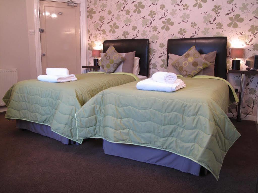 Thornbank House Offering Breakfast And With Free Off Site Health Club