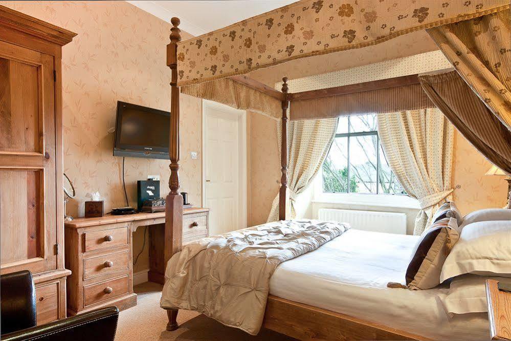 The Howbeck & The Retreat Incl Off-site Health Club And Parking Ev Point Available Windermere