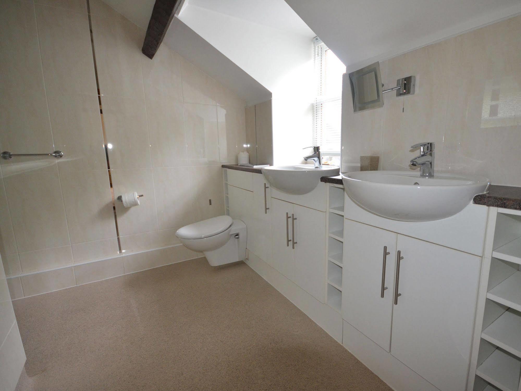Guest house Southview And Indoor Pool 4*